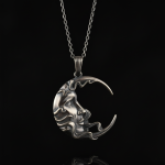 Mistik Ay Yüzü Gümüş Kolye