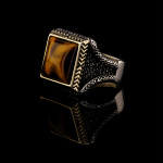 925 Ayar Gümüş Kaplan Gözü Taşlı Başak Desenli Erkek Yüzük