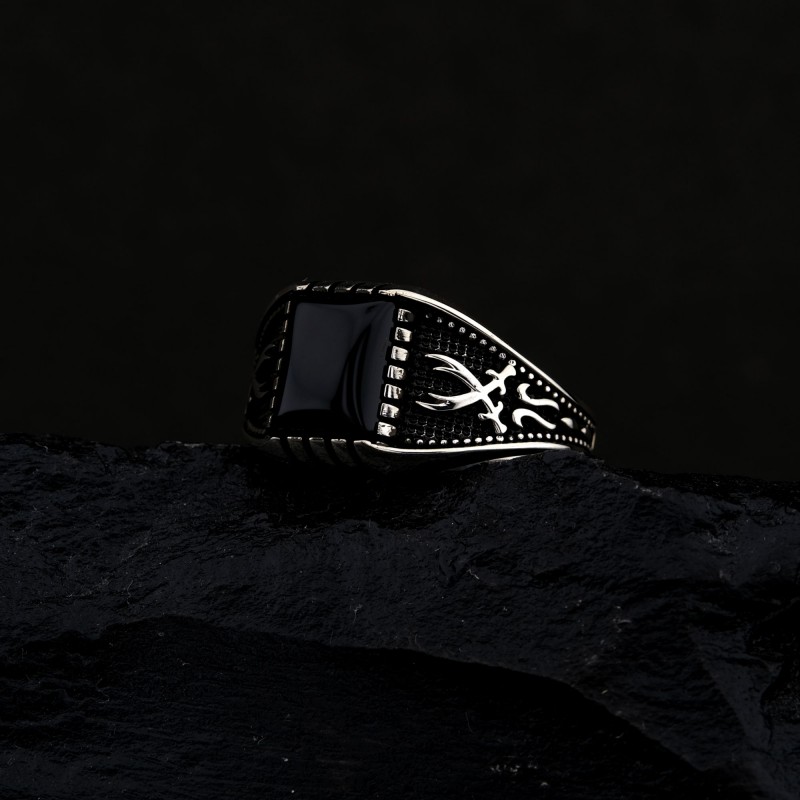 925 K Silver Black Square Onyx Stone-set Zülfikar Patterned Men's Ring