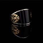 925 Ayar Gümüş Siyah Oniks Taşlı Selçuklu Kartalı Motifli Erkek Yüzük – Özel Tasarım
