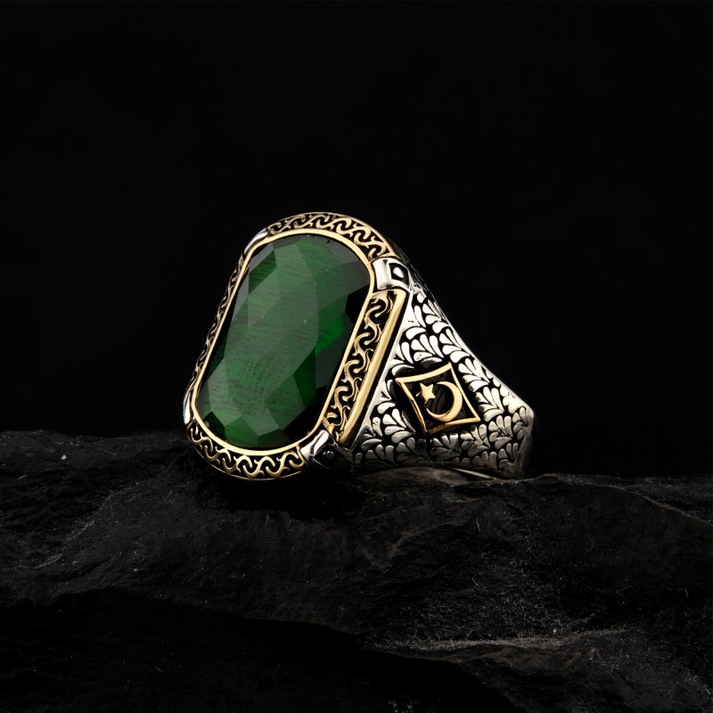 925 Ayar Gümüş Yeşil Taşlı Ay Yıldız Detaylı Erkek Yüzük